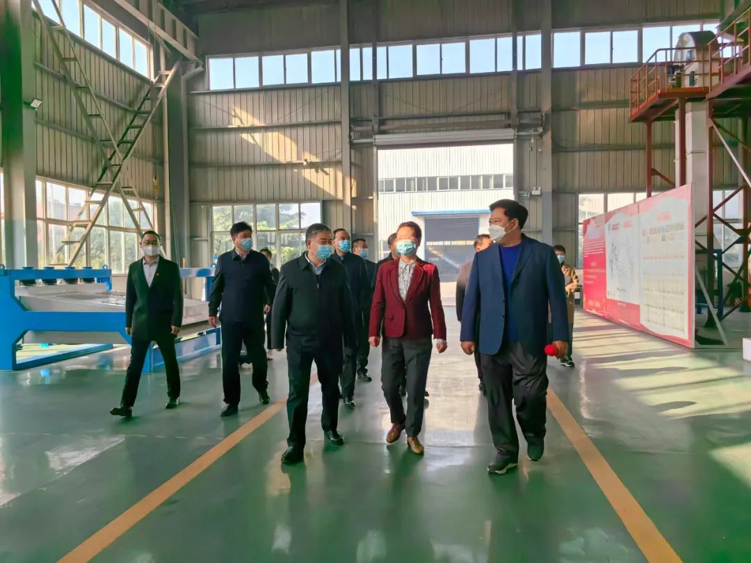 安陽市人大常委會主任、黨組書記徐家平蒞臨華泰集團調(diào)研制造業(yè)高質(zhì)量發(fā)展